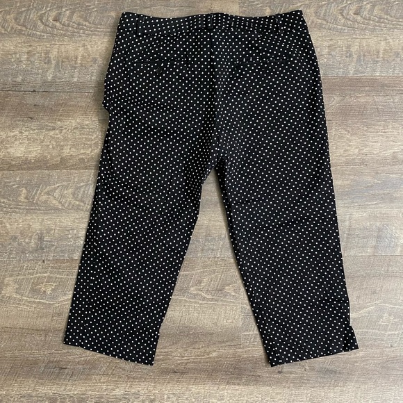 Polka dot Larry Levine capri pants - Picture 4 of 4